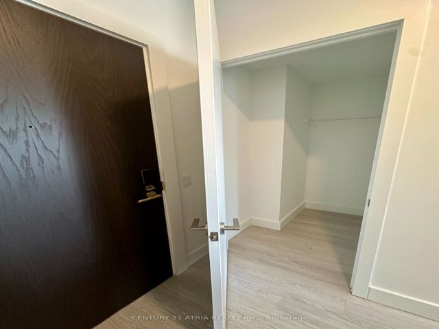 320 - 625 Sheppard Ave E