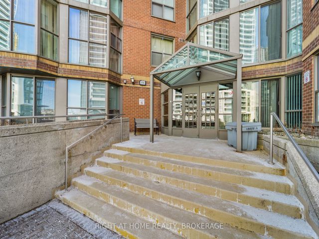 115 - 5795 Yonge St