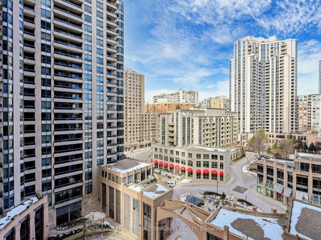 929 - 15 Northtown Way