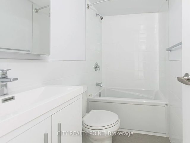 504 - 33 Isabella St