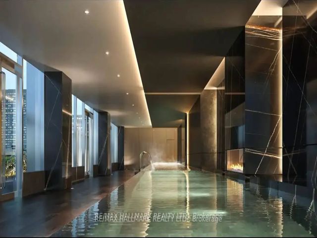 2006 - 11 Yorkville Ave