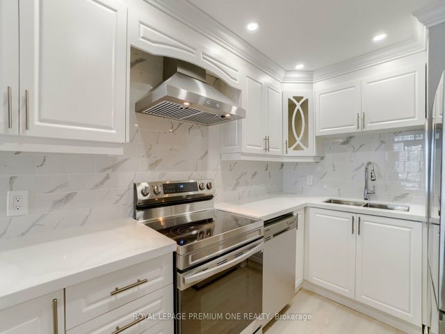 1008 - 195 Wynford Dr