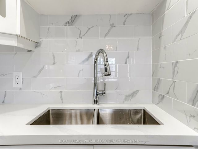 1008 - 195 Wynford Dr