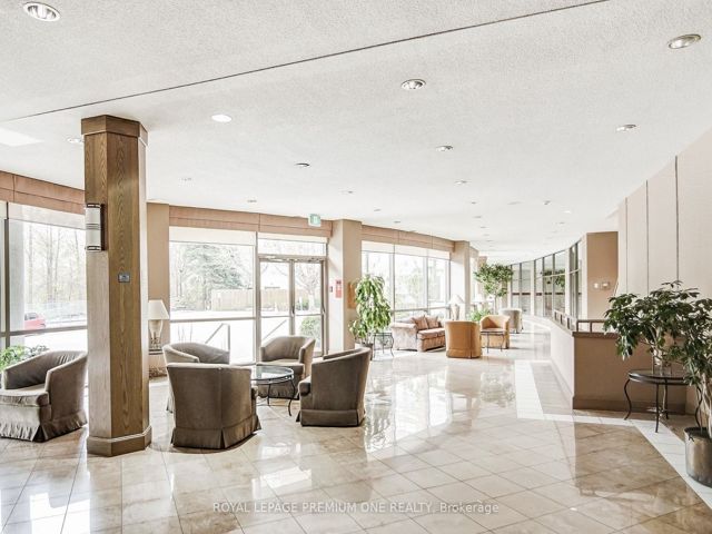 1008 - 195 Wynford Dr