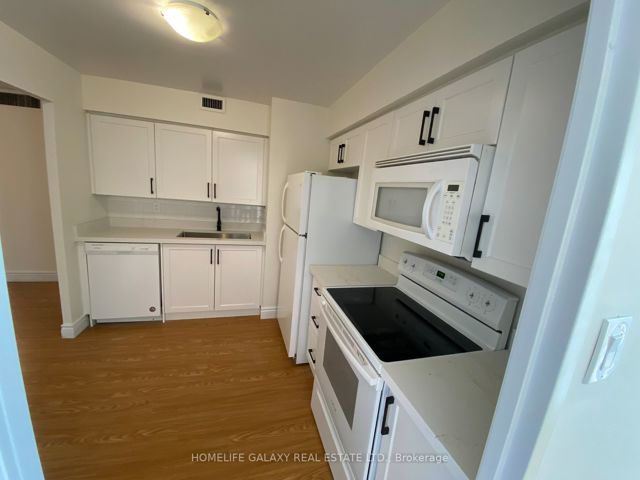 909 - 5795 Yonge St