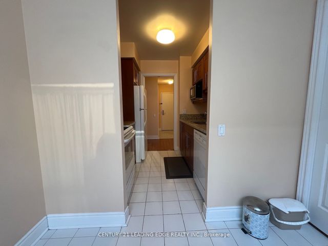 1504 - 71 Simcoe St