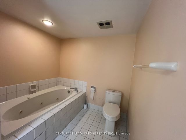 1504 - 71 Simcoe St