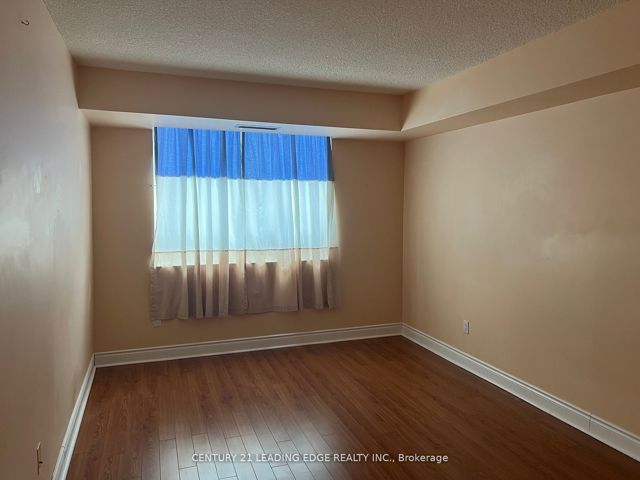 1504 - 71 Simcoe St