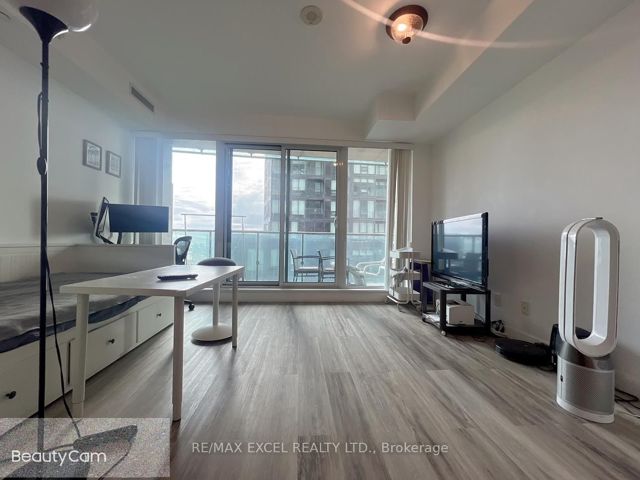 1110 - 150 East Liberty St