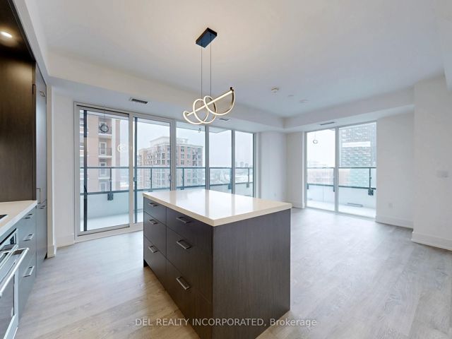 1204 - 10 Inn On The Park Dr