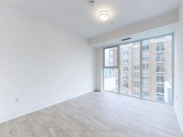 1204 - 10 Inn On The Park Dr