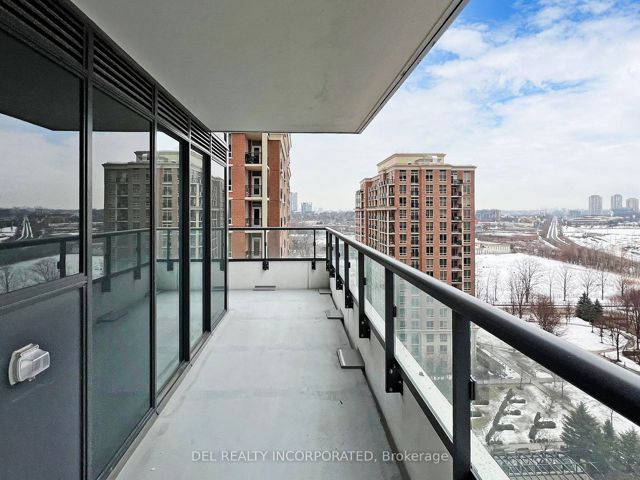 1204 - 10 Inn On The Park Dr