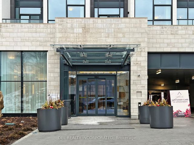 1204 - 10 Inn On The Park Dr