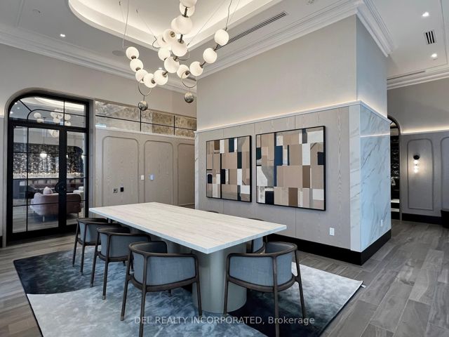 1204 - 10 Inn On The Park Dr