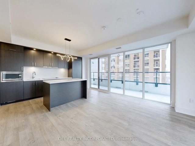 1204 - 10 Inn On The Park Dr
