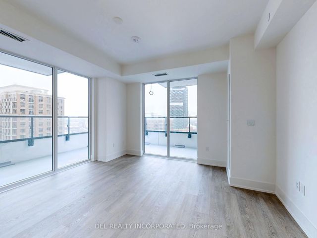 1204 - 10 Inn On The Park Dr