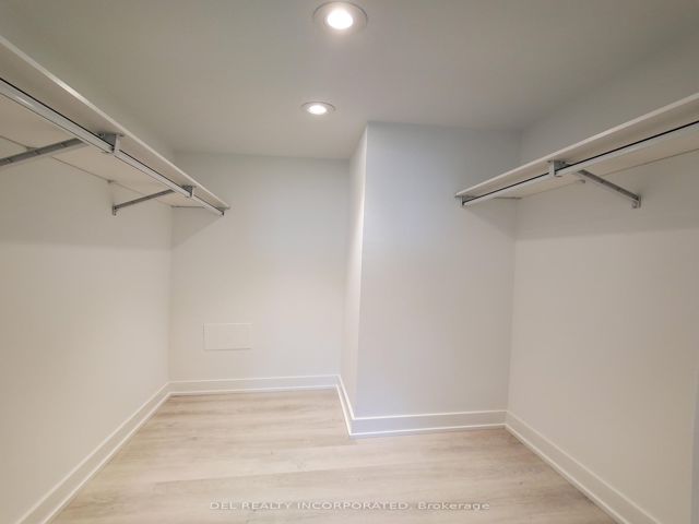 804 - 30 Inn On The Park Dr