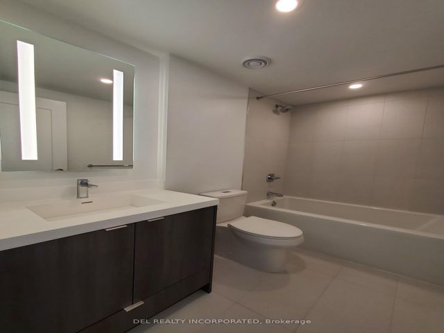 804 - 30 Inn On The Park Dr