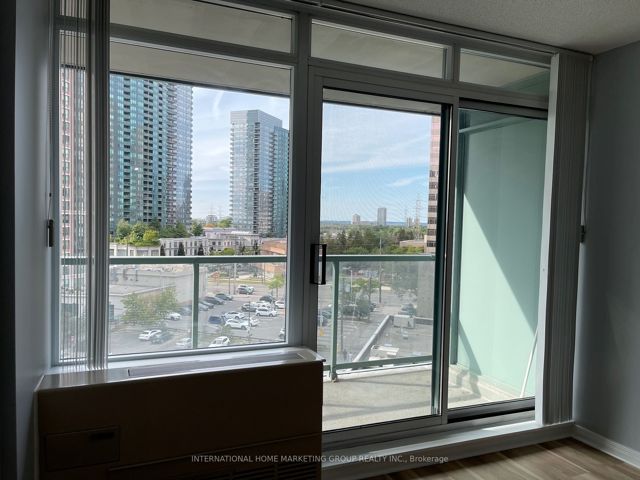 707 - 5508 Yonge St