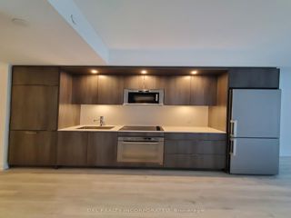 1802 - 30 Inn On The Park Dr