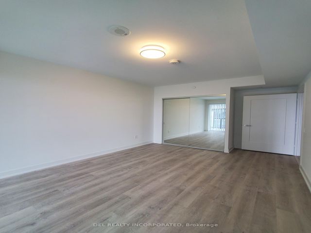 1802 - 30 Inn On The Park Dr