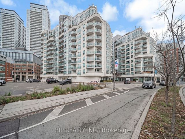 SPH16 - 600 Queens Quay W