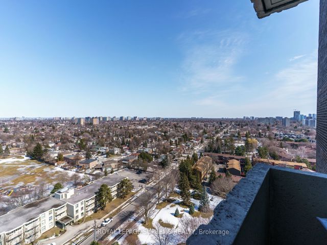 2004 - 5 Old Sheppard Ave