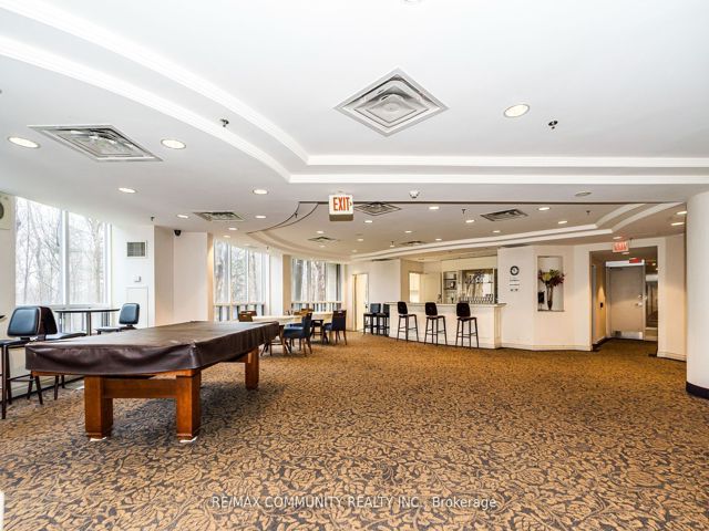 718 - 16 Dallimore Circ