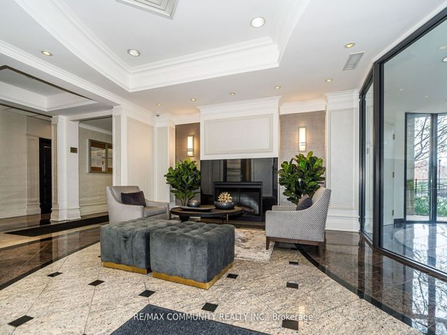 718 - 16 Dallimore Circ