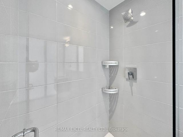 2010 - 28 Wellesley St E