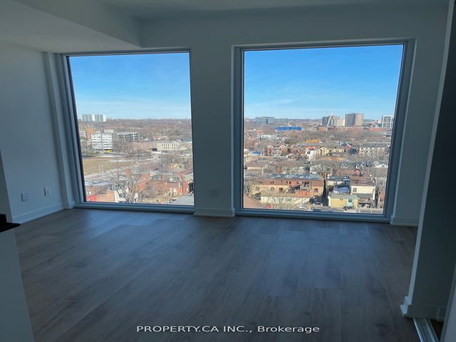 1215 - 319 Jarvis St