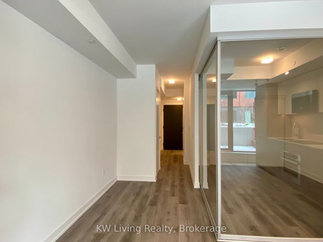 239 - 28 Eastern Ave