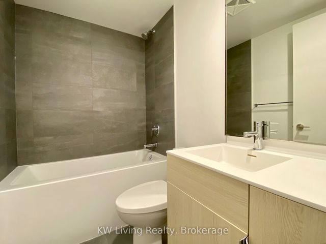 239 - 28 Eastern Ave