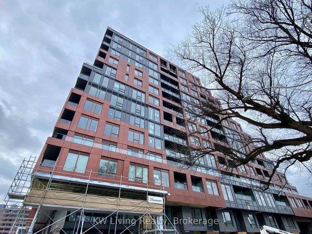 239 - 28 Eastern Ave