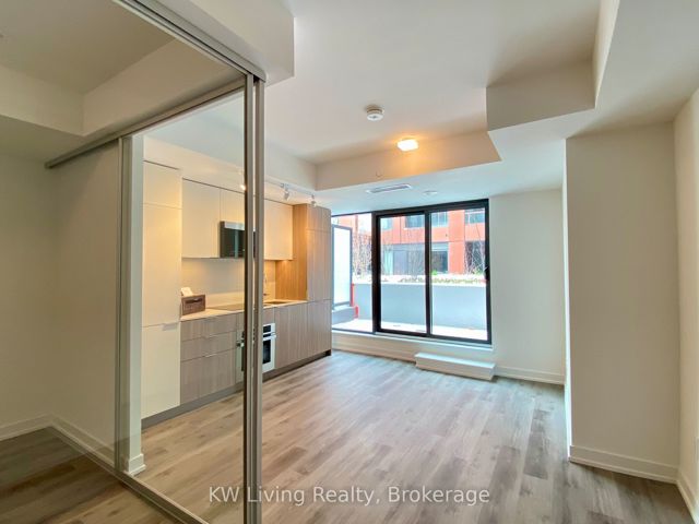 239 - 28 Eastern Ave