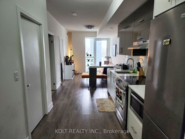 217 - 188 Fairview Mall Dr