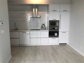 4207 - 2221 Yonge St