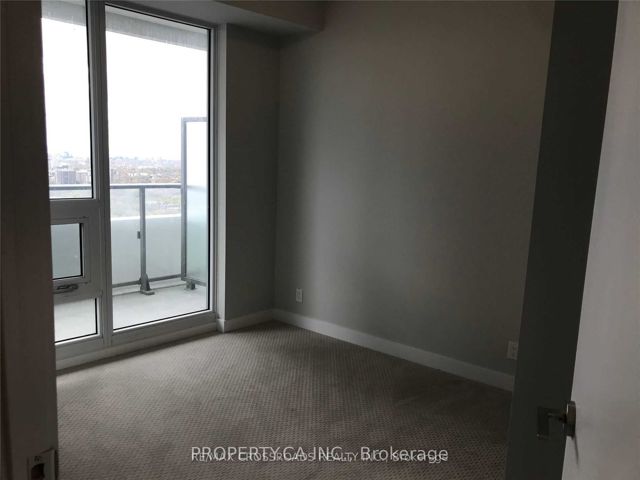 4207 - 2221 Yonge St