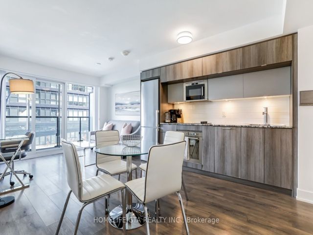 606 - 575 Bloor St E