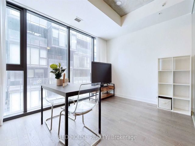 509 - 38 Stewart St
