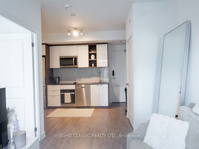 512 - 543 Richmond St W
