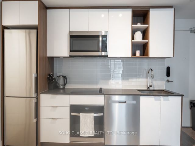 512 - 543 Richmond St W