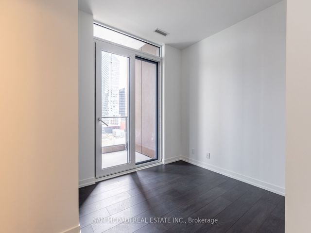 2911 - 55 Mercer St