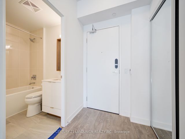414 - 543 Richmond St W