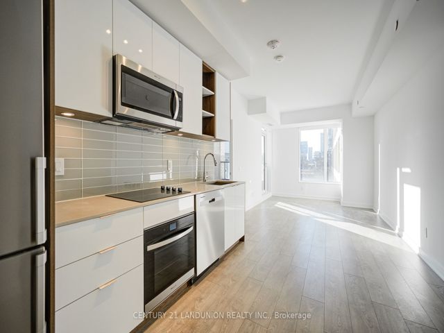 414 - 543 Richmond St W