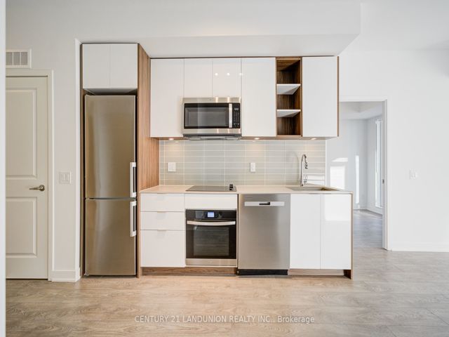 414 - 543 Richmond St W