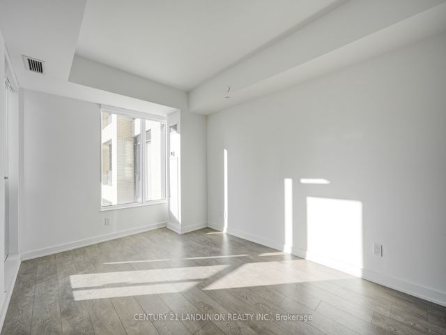 414 - 543 Richmond St W