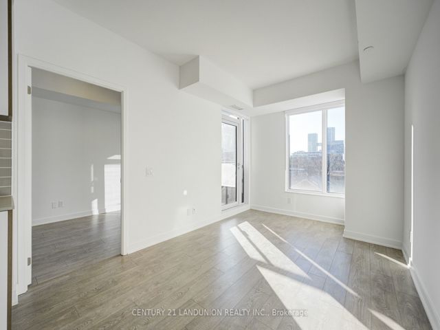 414 - 543 Richmond St W