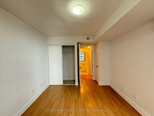 1208 - 5 Northtown Way
