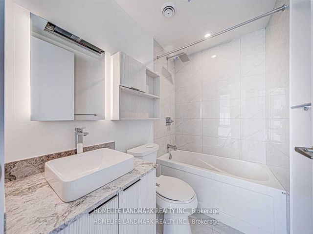 1805 - 501 Yonge St